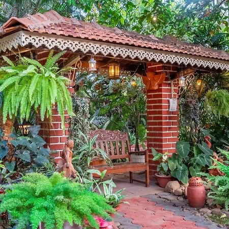 Palm Grove Cottages - Leisure Resort Бенаулим Екстериор снимка