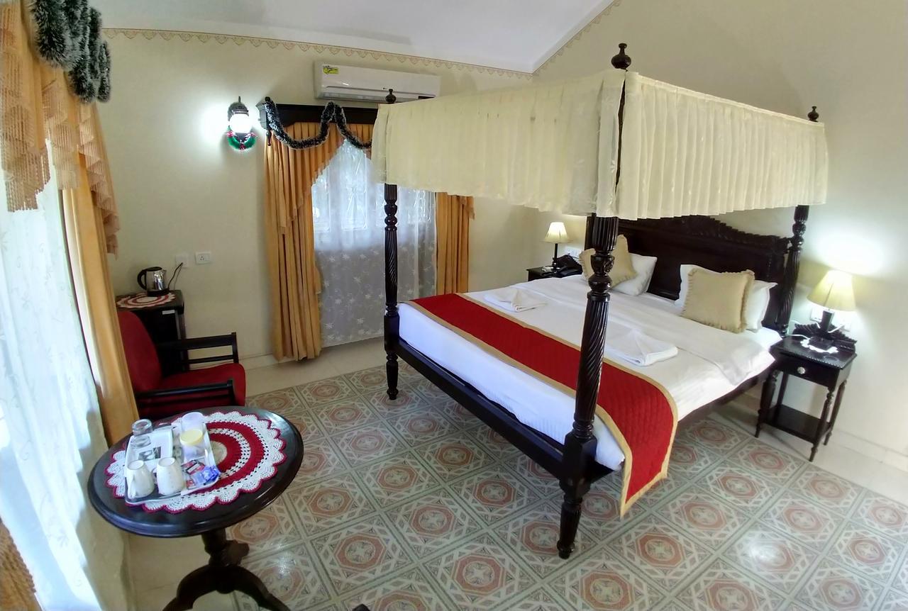 Palm Grove Cottages - Leisure Resort Бенаулим Екстериор снимка